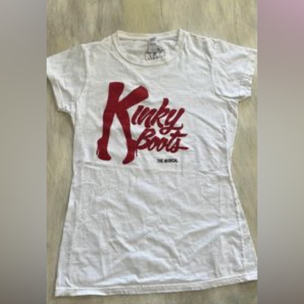 Kinky Boots Official Broadway Merch glitter Tee shirt